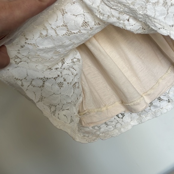 Cream lace summer dress - Picture 2 of 3
